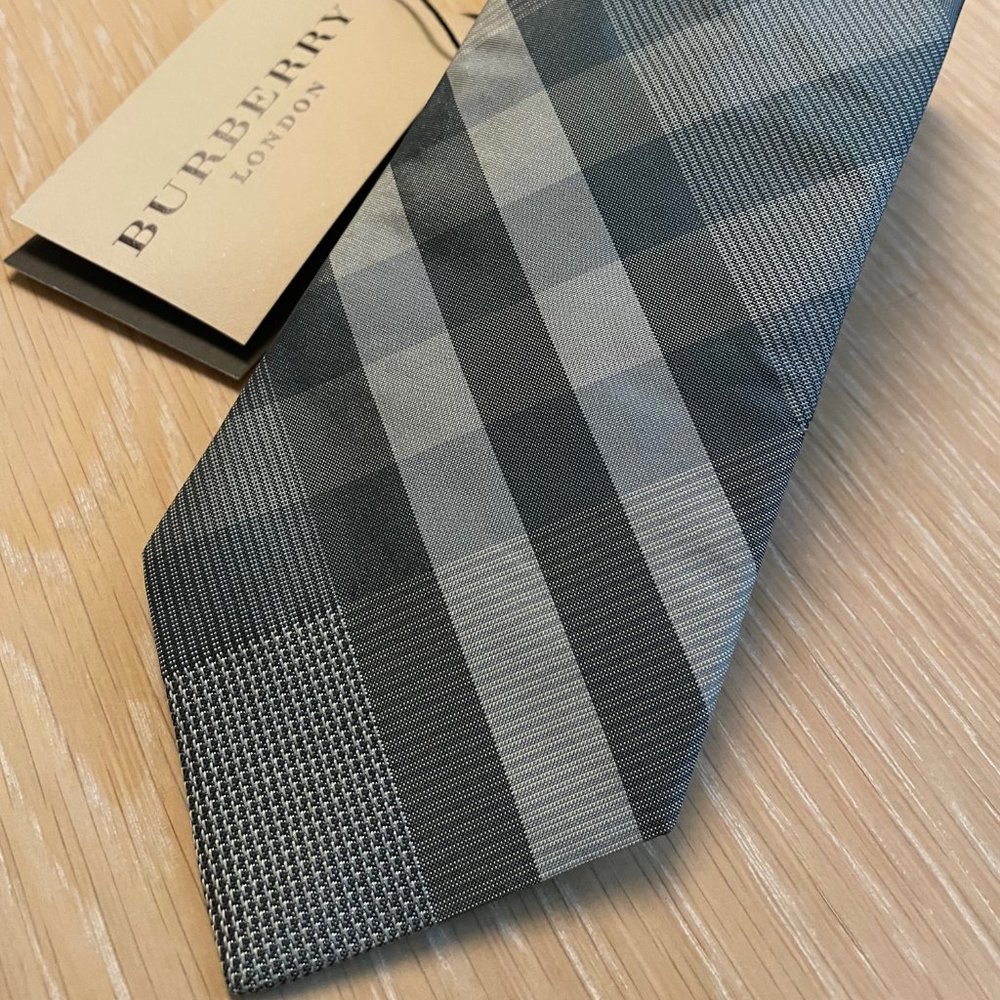 Burberry silk tie - Grey - Classic Check - New